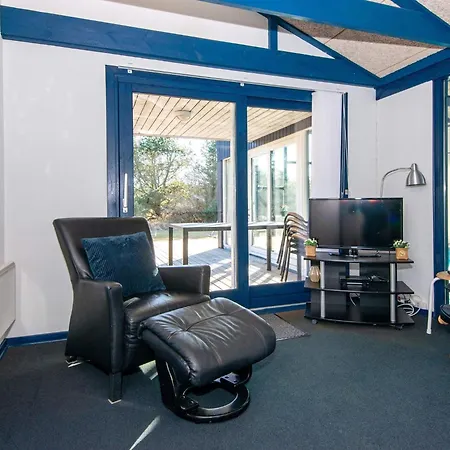 Semesterbostad Wheelchair Accesible With Pool