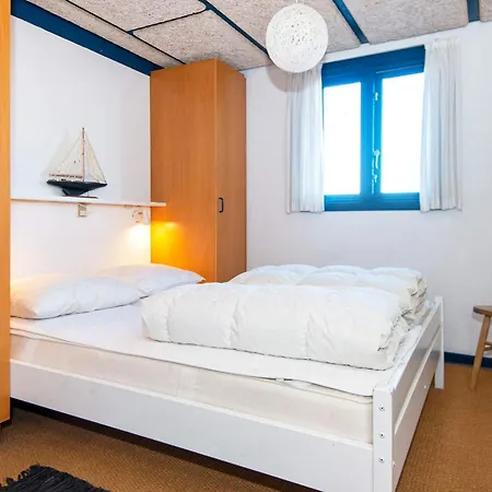 Semesterbostad Wheelchair Accesible With Pool