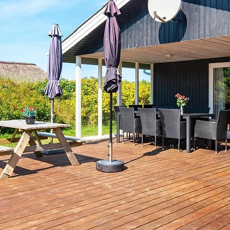 Wheelchair Accesible With Pool *